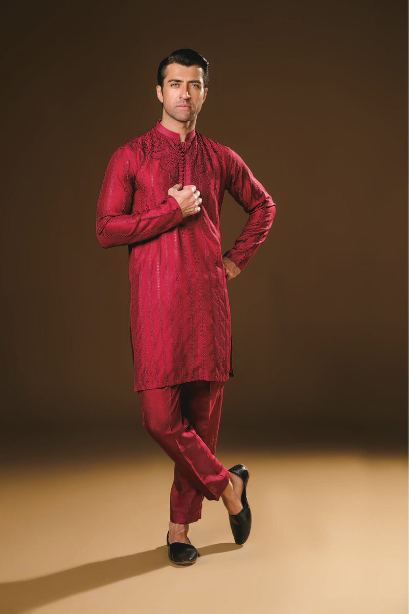 AKBAR KURTA PAJAMA