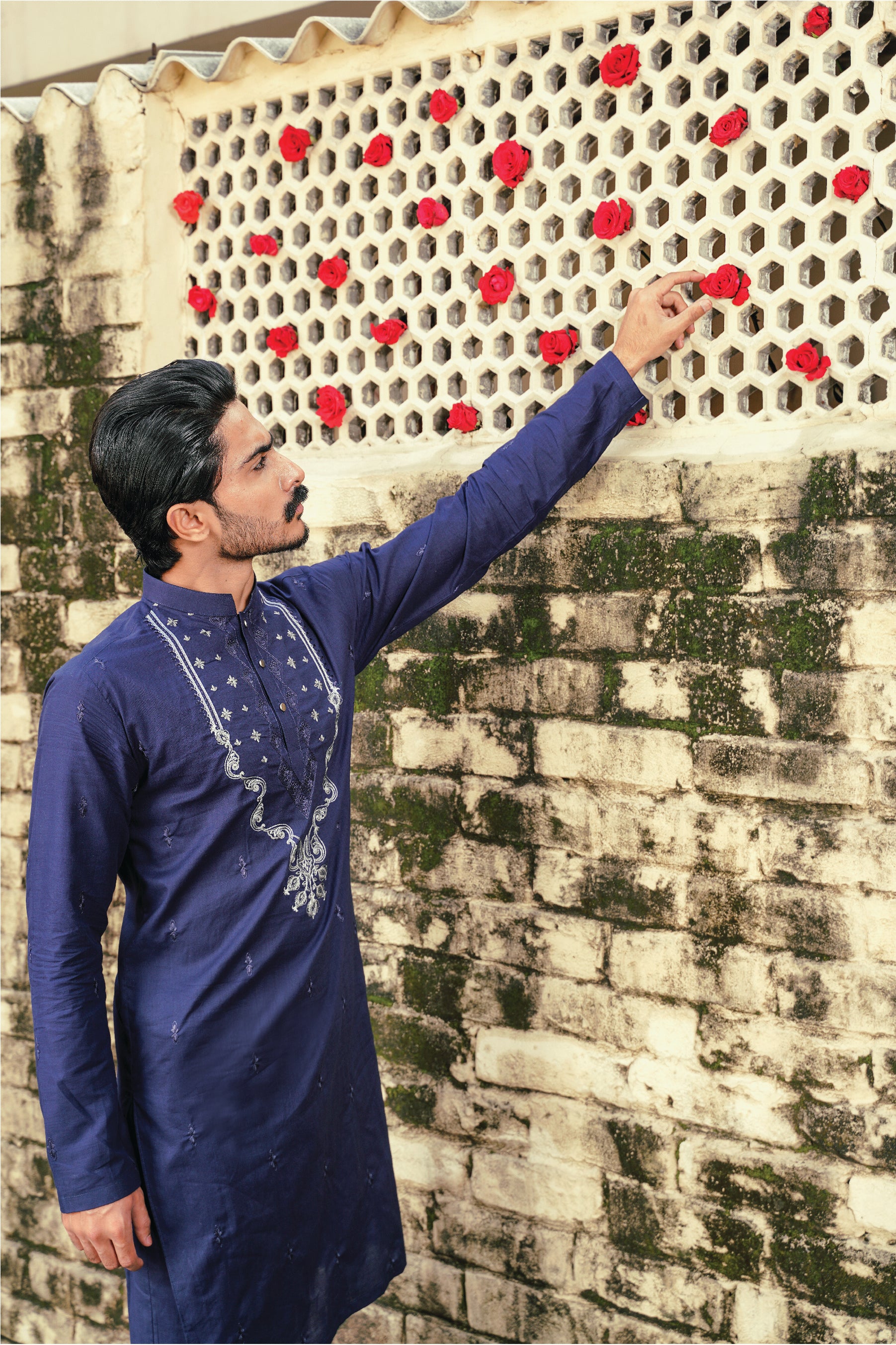 GUL KURTA PAJAMA